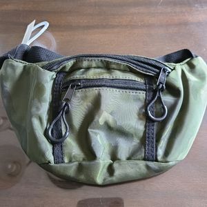 Camo fanny pack